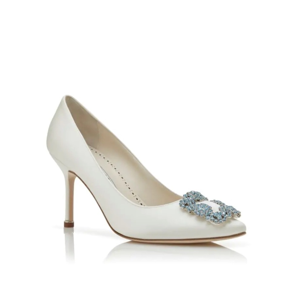 Manolo Hangisi Bridal 90